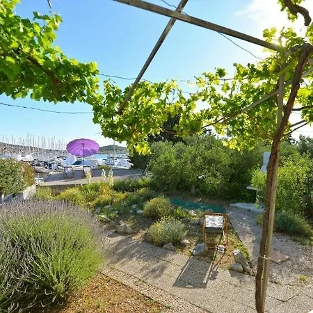 Seaside House - 25464 Murter